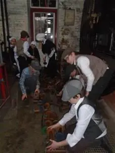 2434-coldharbour-mill-working-wool-museum-2