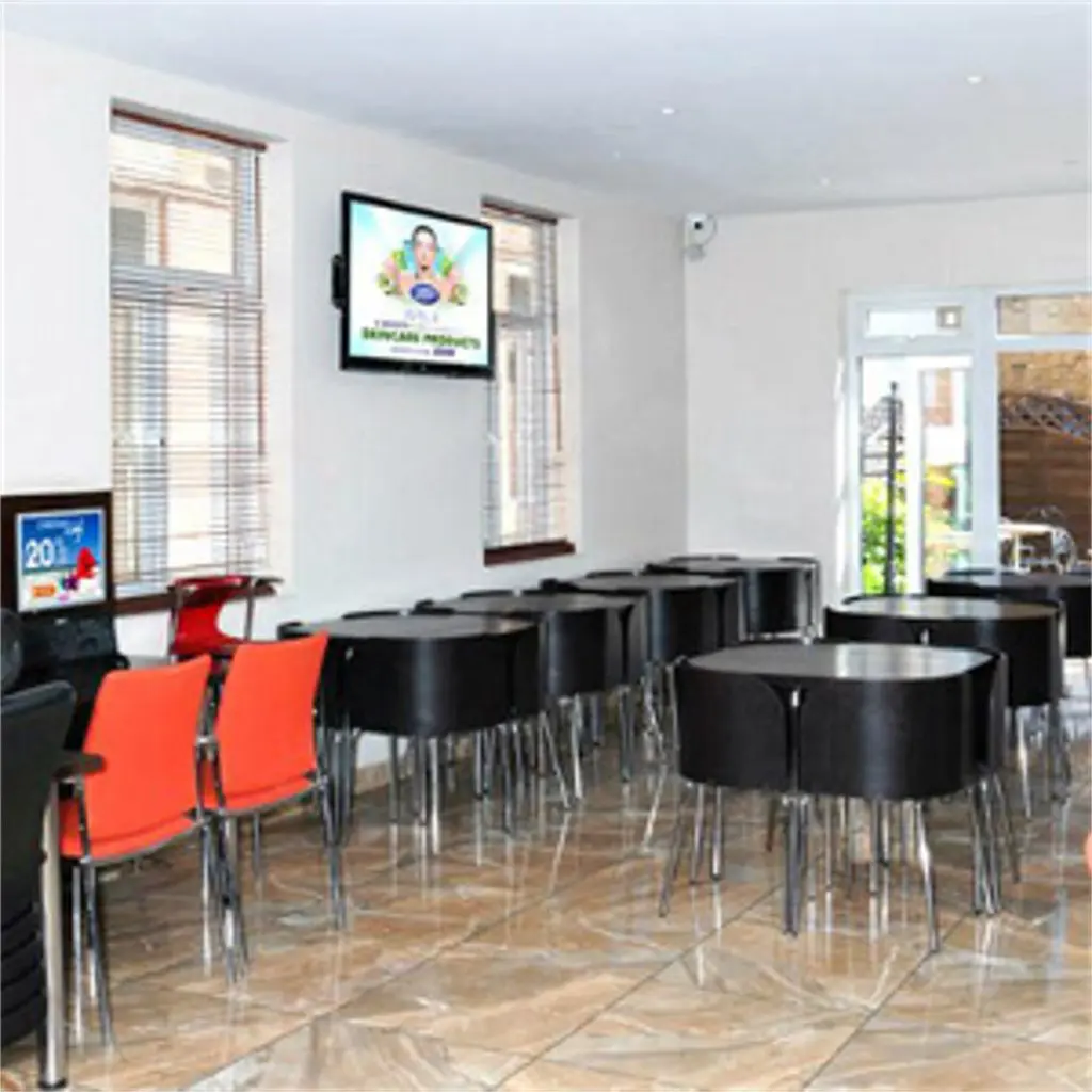 hammersmith_rooms_cafe