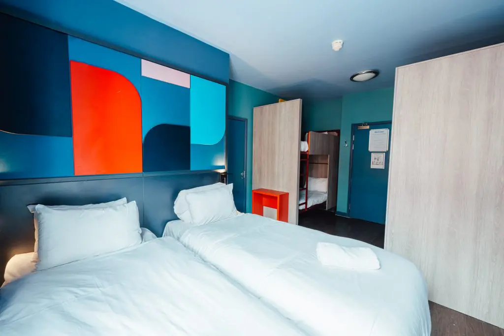 bunkroom with beds at hostel