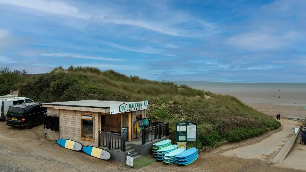 surf school at saunton sands