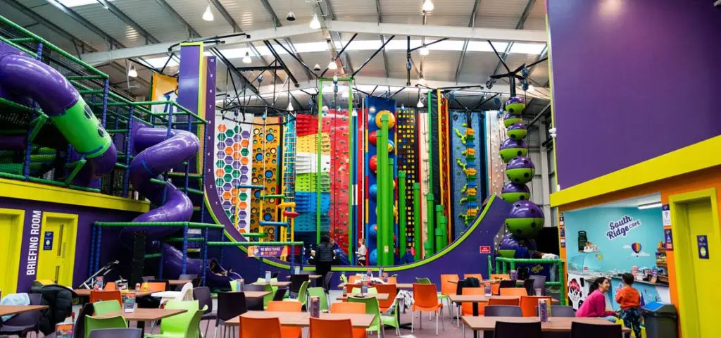 internal image of clip n climb Crawley cafe area